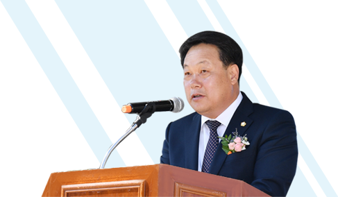 조 용 춘 의장 사진