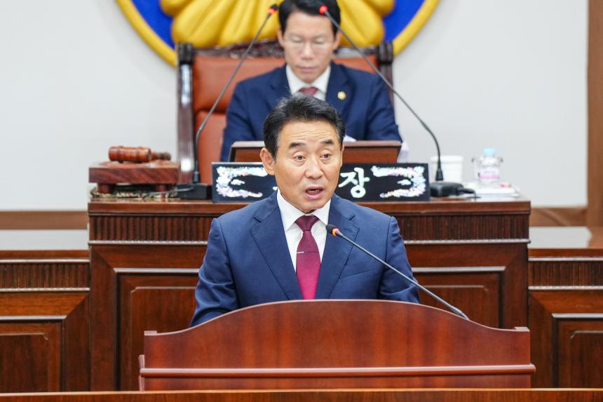 포천시의회, 제187회 임시회 개회 ‘2025년도 제3회 추가경정 예산안, 조례안 등 심의 예정’ - 5