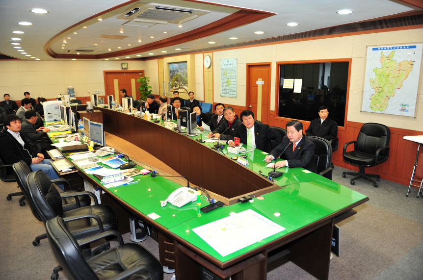 구제역 상황실 방문