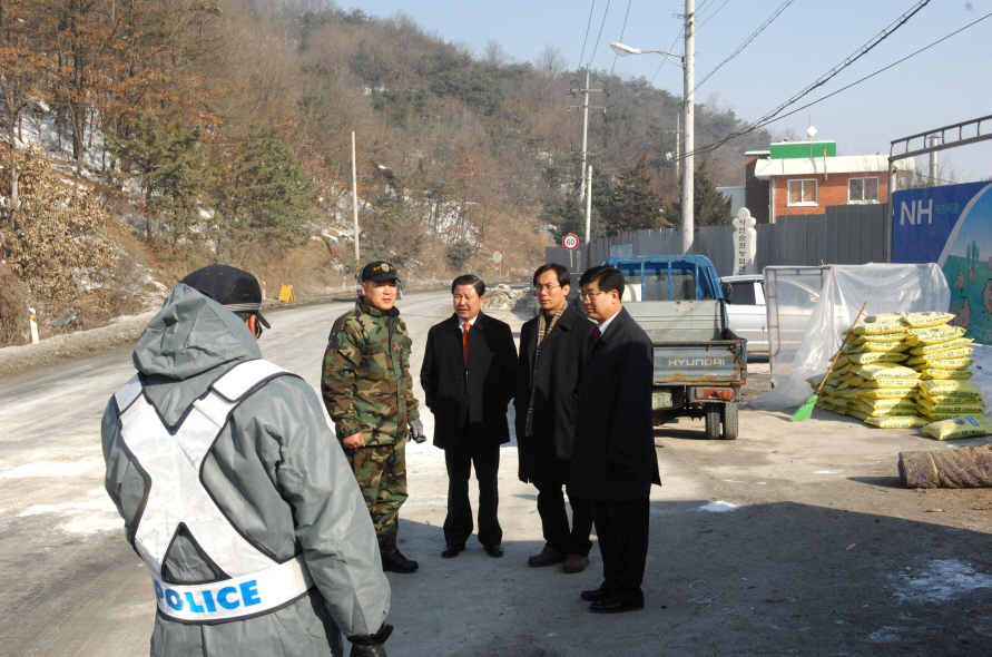 김영우 국회의원 구제역 관련 초소 방문