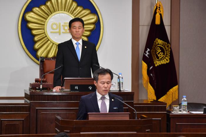 180427 제132회 포천시의회 임시회 - 4