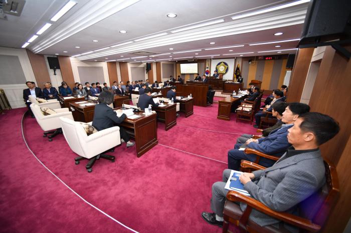 181019 제136회 임시회 2차본회의 - 3