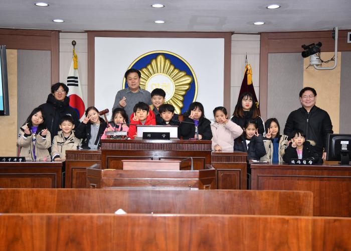 190116 이동,일동,화현  초등학교  의회 방문 - 3