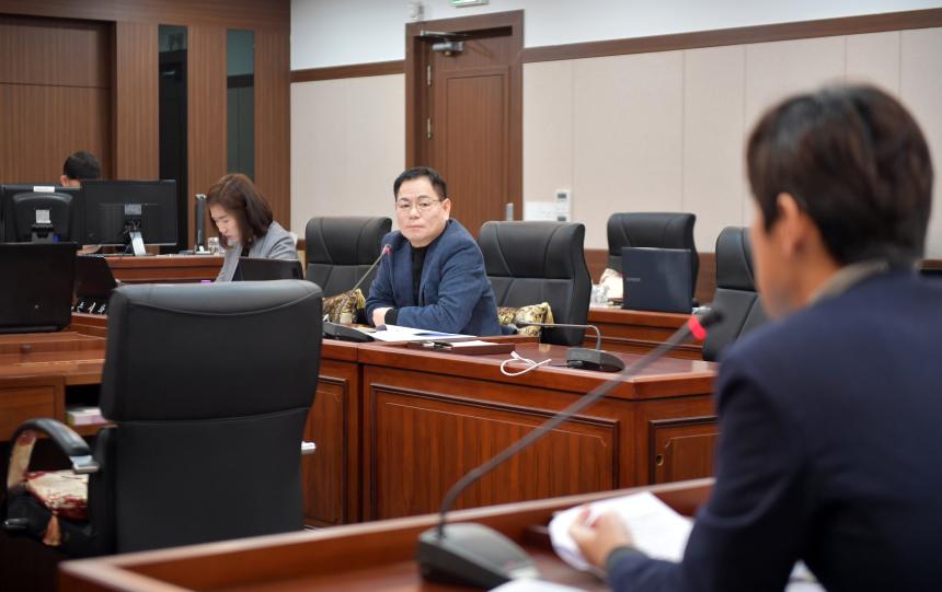 제145회 포천시의회(제2차 정례회) 폐회 중 제2차 군소음법주변지역피해보상대책특별위원회 - 5