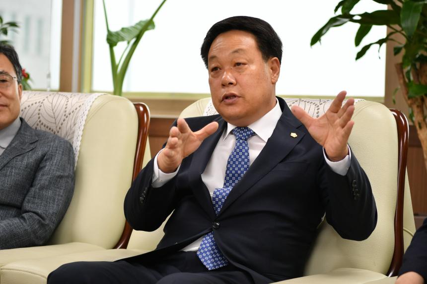 스승의날 관련 교육청 방문 - 4