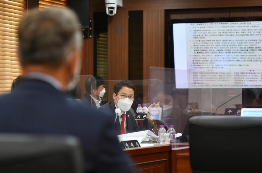 제158회 제1차 정례회 5일차 행정사무감사특별위원회 - 8