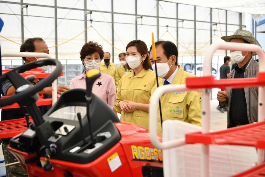 경기미 우수단지 농기계 전달식 - 12