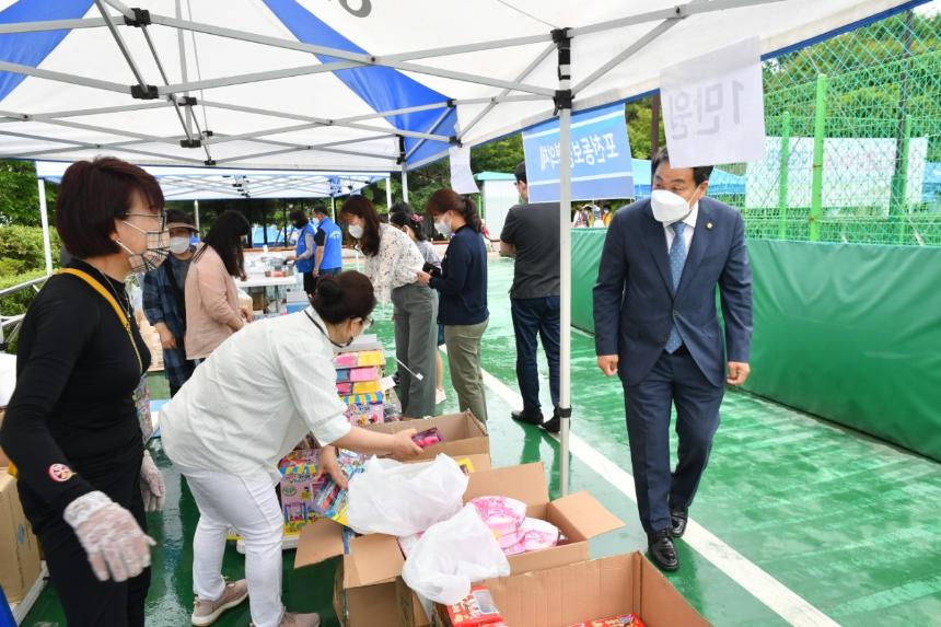 읍면동보장협의체 이웃돕기 바자회 - 2