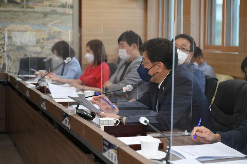 의원간담의 날 - 24