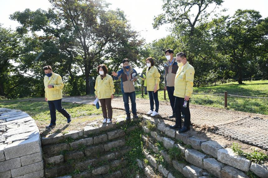제160회 임시회 주요사업장 답사(청성역사공원 노후시설 정비사업) - 22