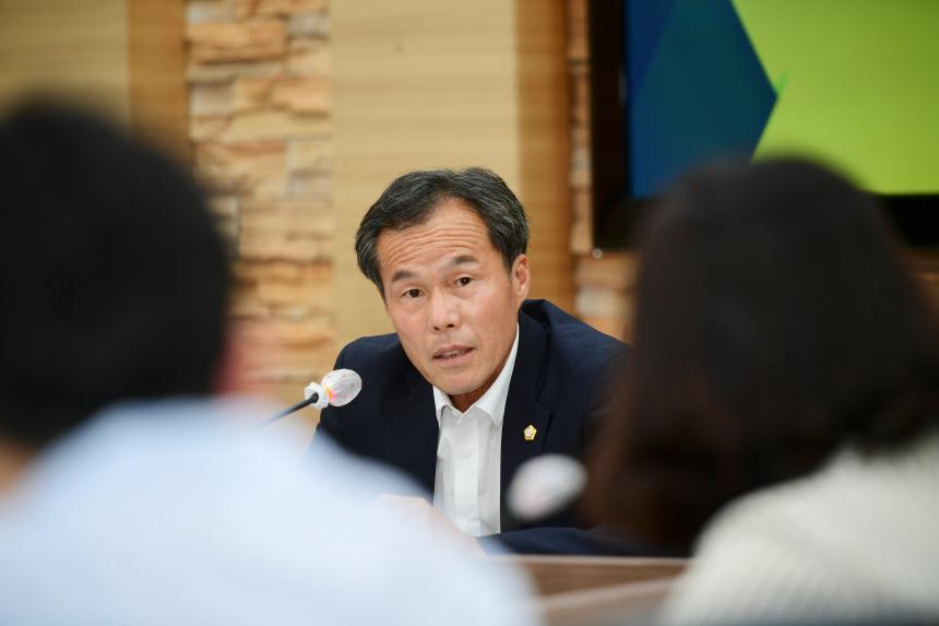 7월 의원간담회 - 10