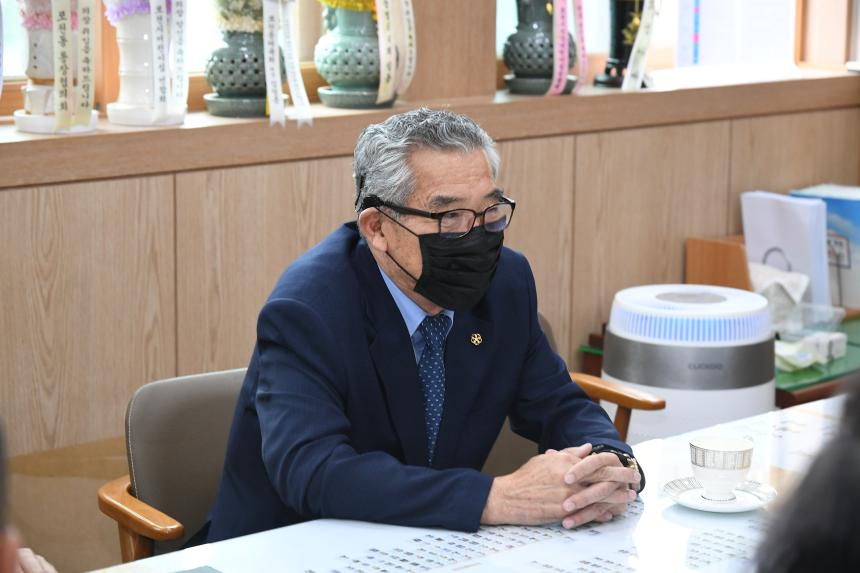신임 이종훈 포천문화원장 방문 - 1