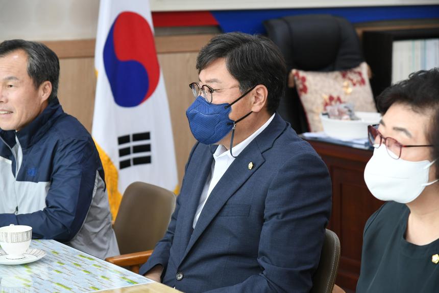 신임 이종훈 포천문화원장 방문 - 3