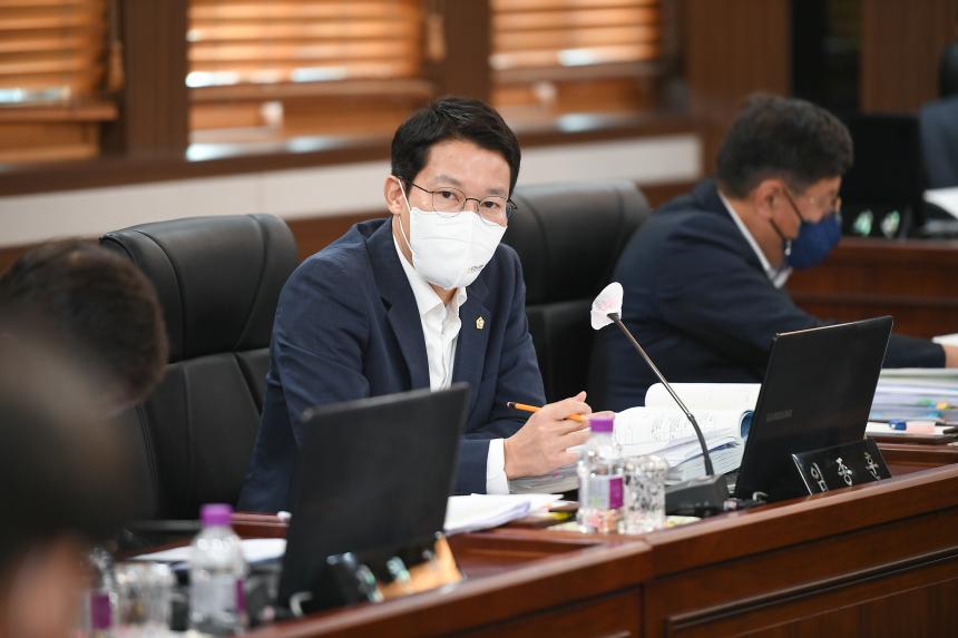 제166회 포천시의회 제1차 정례회 제1차 행정사무감사특별위원회 - 9