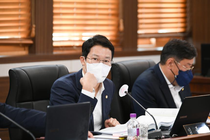 제166회 포천시의회 제1차 정례회 제2차 행정사무감사특별위원회 - 10