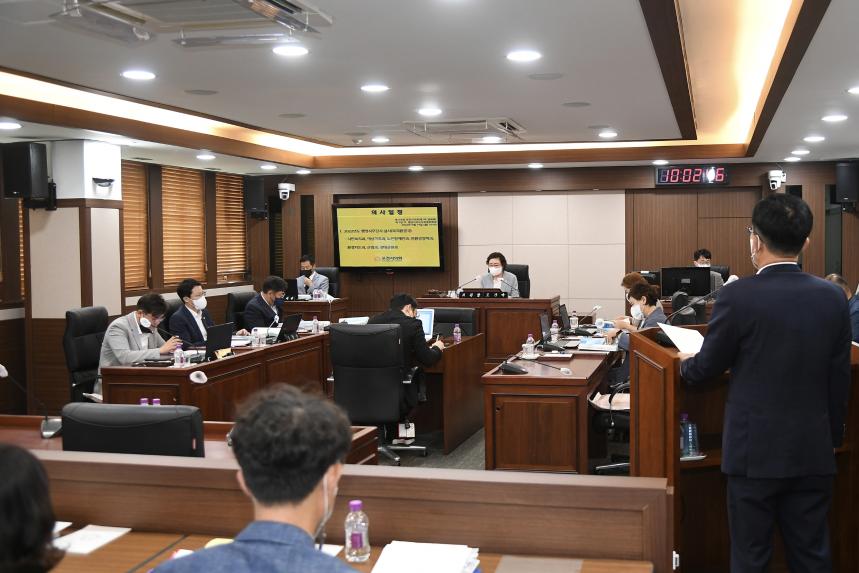 제166회 포천시의회 1차 정례회 제3차 행정사무감사특별위원회 - 13