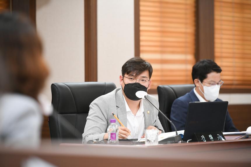 제166회 포천시의회 제1차 정례회 제4차 행정사무감사특별위원회 - 8