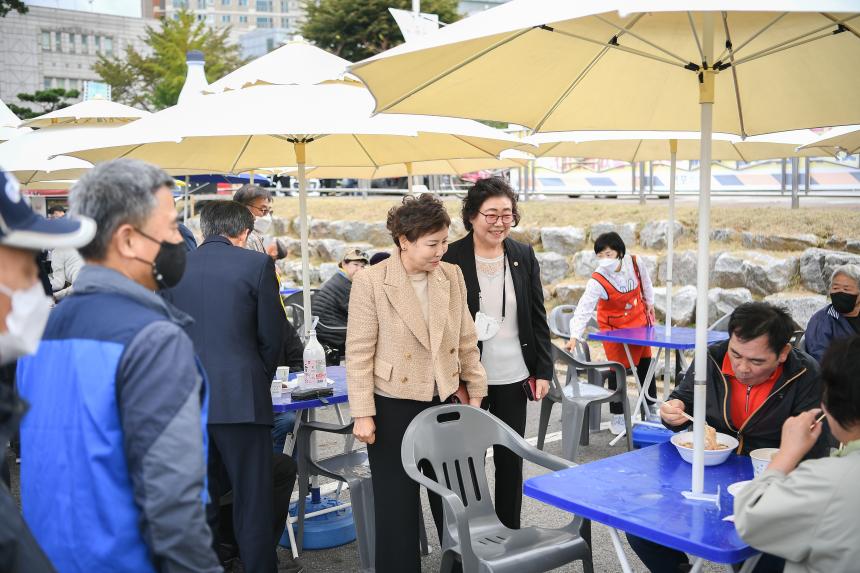 제20회 포천시민의 날 부스 방문 격려 - 4