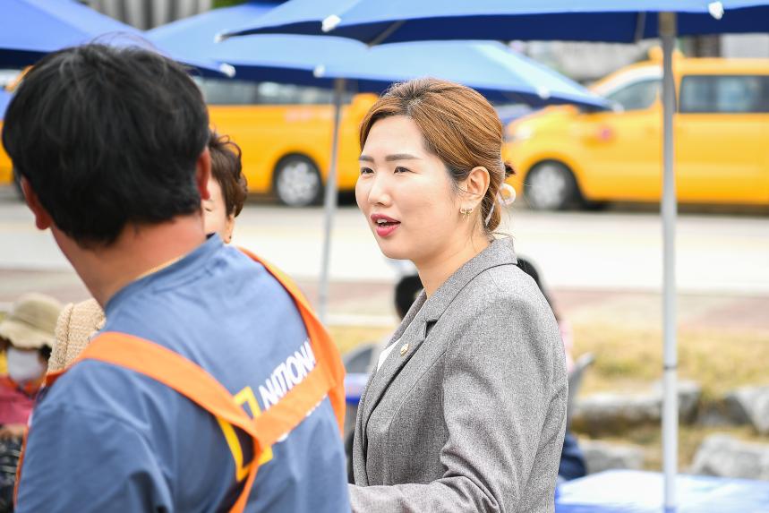 제20회 포천시민의 날 부스 방문 격려 - 15