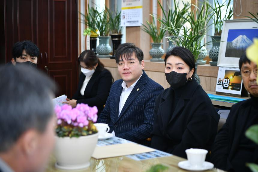 조례연구회 첫주민발의조례 전달 - 4