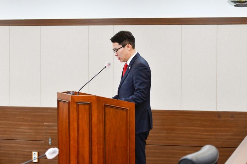 제169회 포천시의회 임시회 제2차 운영위원회, 6군단부지반환특별위원회, 조례등심사특별위원회 - 15