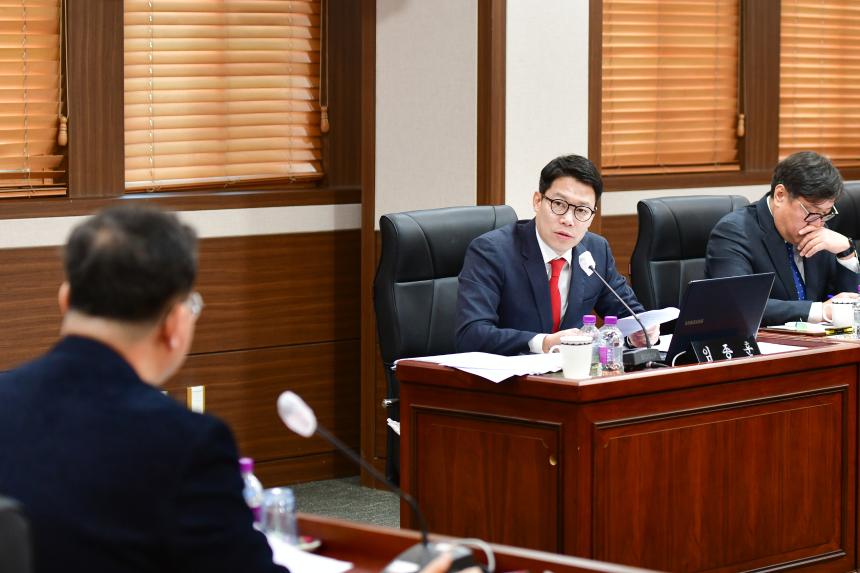 제169회 포천시의회 임시회 제2차 운영위원회, 6군단부지반환특별위원회, 조례등심사특별위원회 - 26
