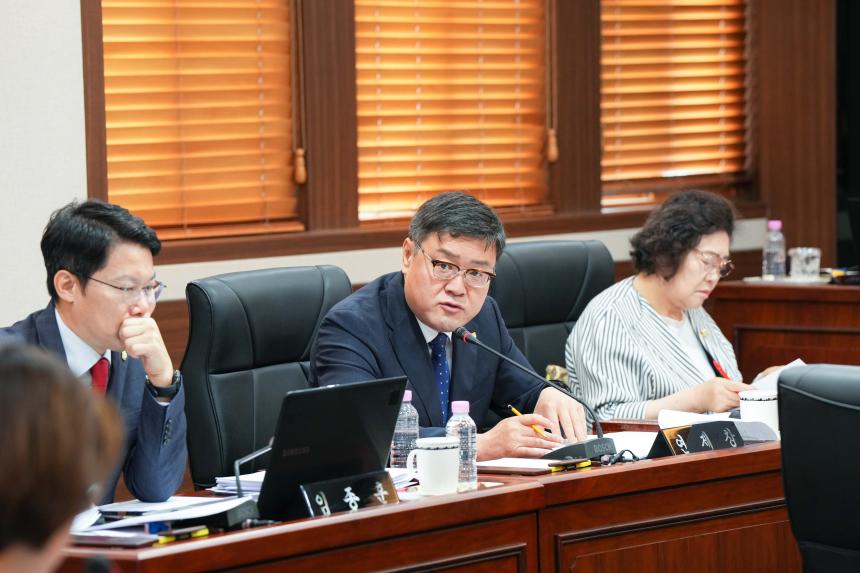 제172회 포천시의회 정례회 제2차 운영위원회, 제3차 행정사무감사특별위원회, 조례등심사특별위원회 - 15