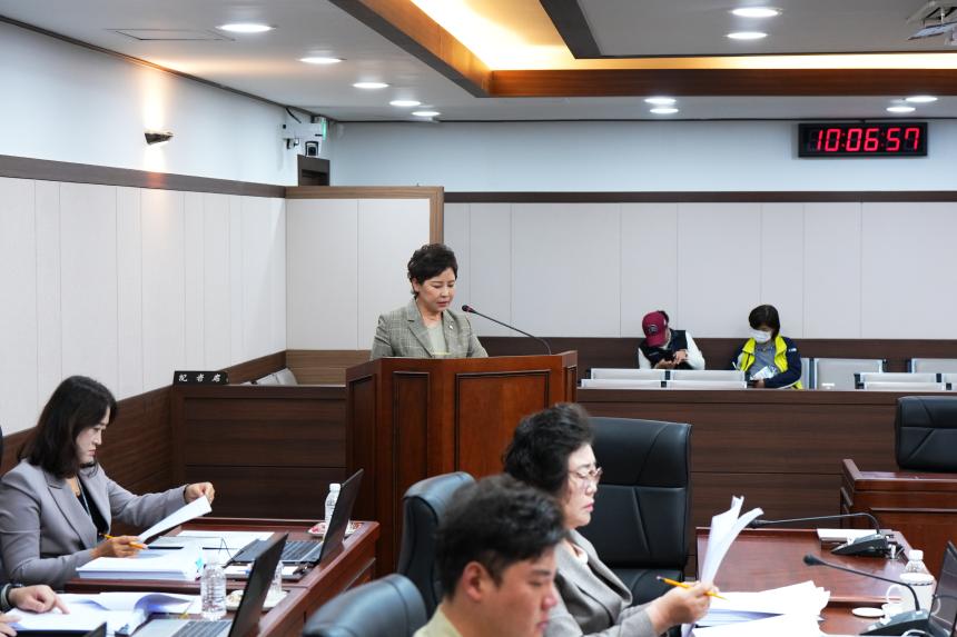 제174회 포천시의회 임시회 조례등심사특별위원회 - 7