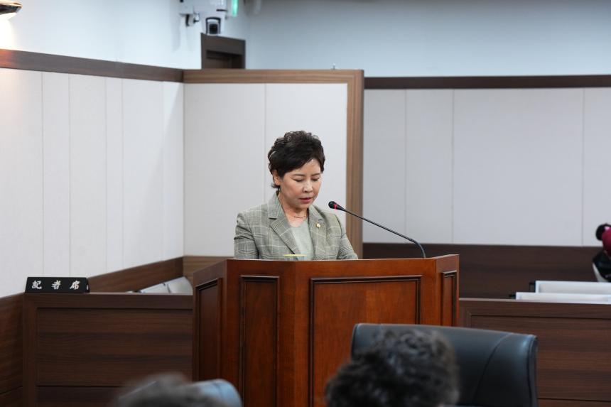 제174회 포천시의회 임시회 조례등심사특별위원회 - 11