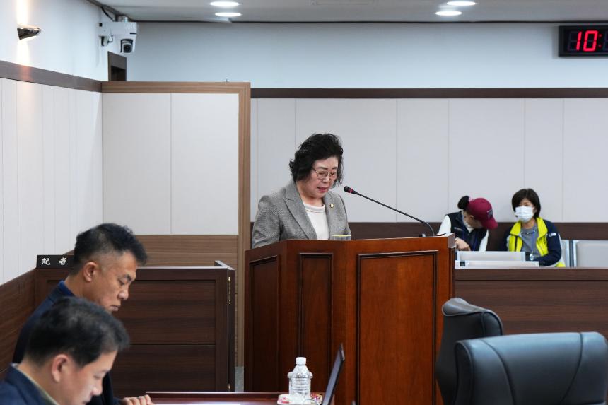 제174회 포천시의회 임시회 조례등심사특별위원회 - 12