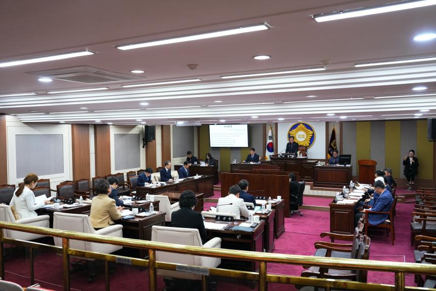 제174회 임시회 제7차 본회의 - 13