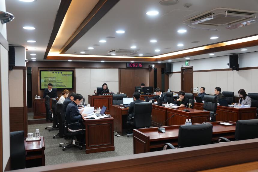 제175회 제2차 정례회 조례등심사특별위원회 - 1