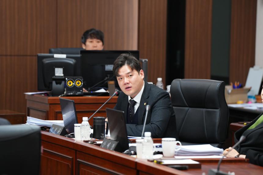 제175회 제2차 정례회 조례등심사특별위원회 - 13