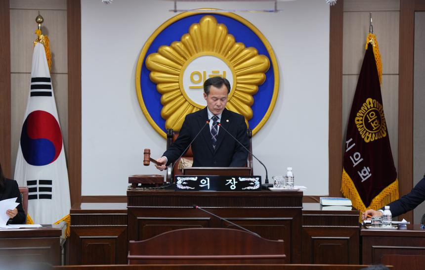 제176회 포천시의회(임시회) 제1차 본회의 - 4