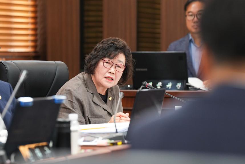 제179회 포천시의회 정례회 행정사무감사특별위원회 1일차 - 6