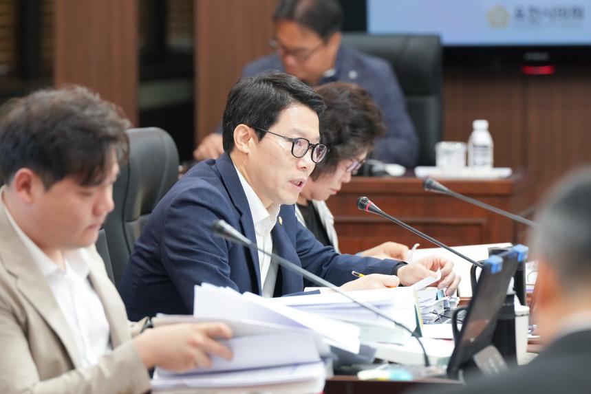 제179회 포천시의회 정례회 행정사무감사특별위원회 2일차 - 4