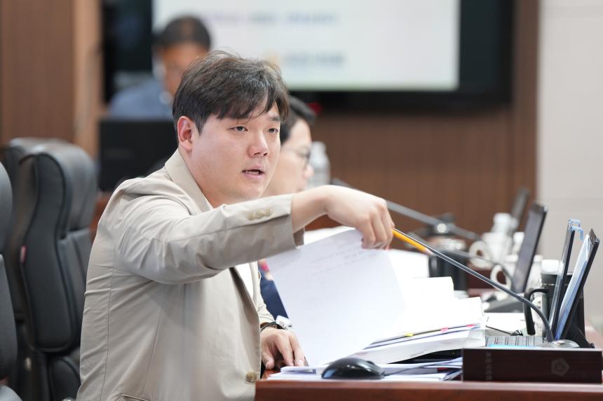 제179회 포천시의회 정례회 행정사무감사특별위원회 3일차 - 2