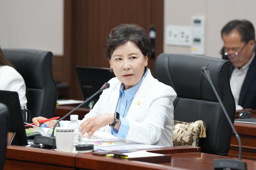제179회 포천시의회 임시회 행정사무감사특별위원회 4일차 - 1