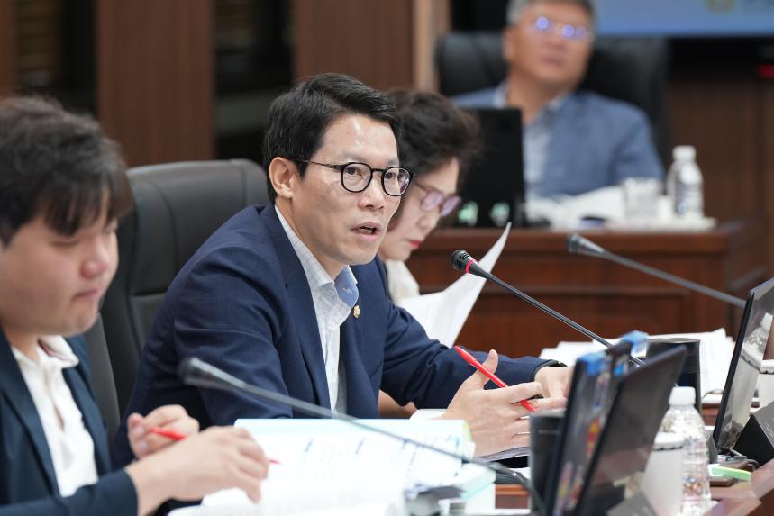 제179회 포천시의회 임시회 행정사무감사특별위원회 4일차 - 16