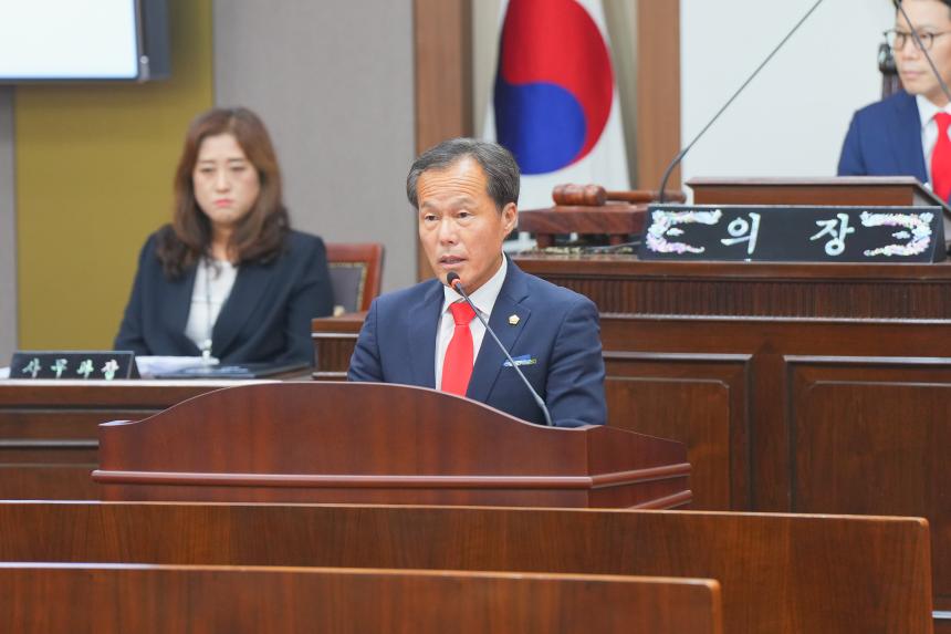 제181회 포천시의회 임시회 제3차 본회의 - 9