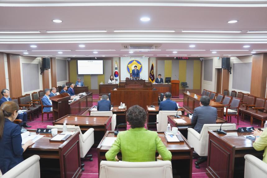제181회 포천시의회 임시회 제2차 본회의 - 4