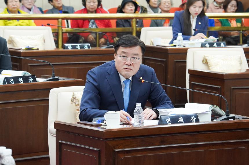 제182회 포천시의회 임시회 제3차 본회의 - 23