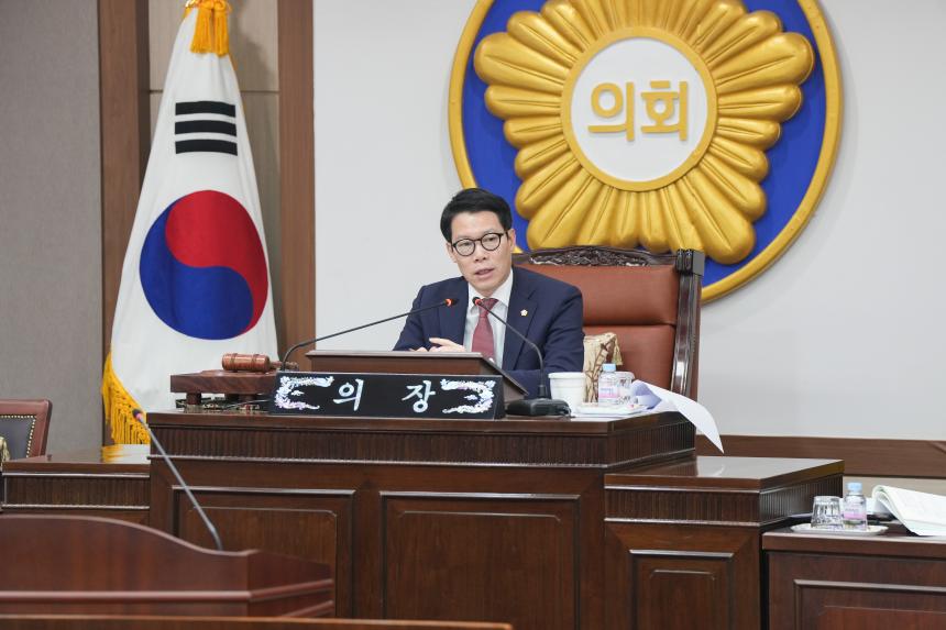 제184회 포천시의회 임시회 제2차 본회의 - 8