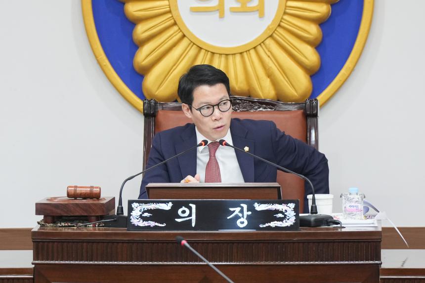 제184회 포천시의회 임시회 제2차 본회의 - 9