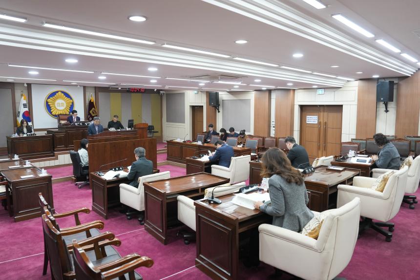 제184회 포천시의회 임시회 제2차 본회의 - 12