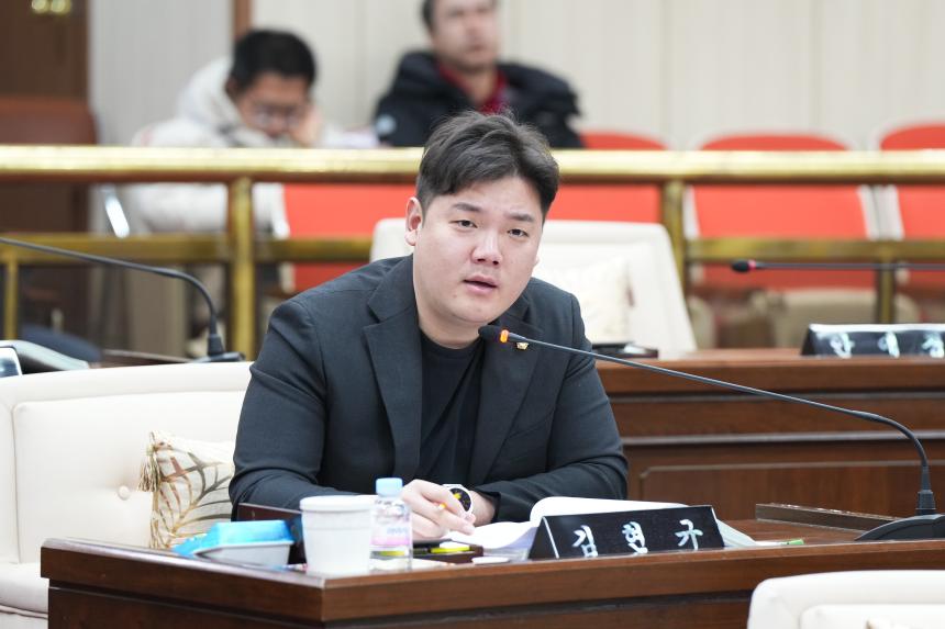 제184회 포천시의회 임시회 제3차 본회의 - 4