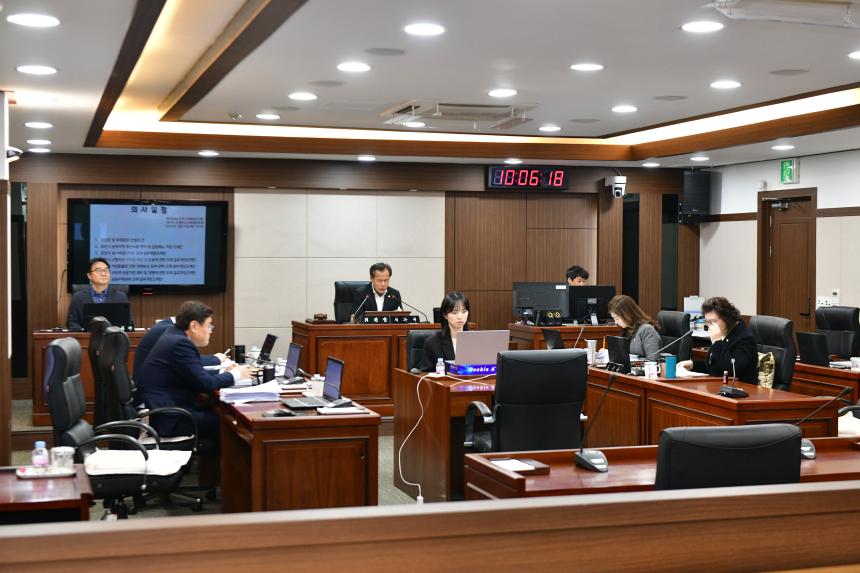 제184회 포천시의회 임시회 조례등심사특별위원회 - 4