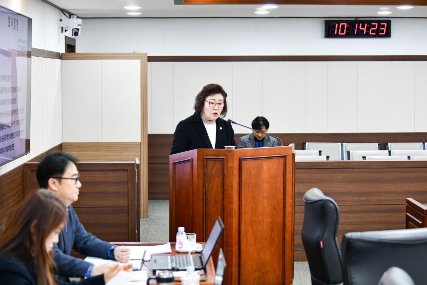 제184회 포천시의회 임시회 조례등심사특별위원회 - 10