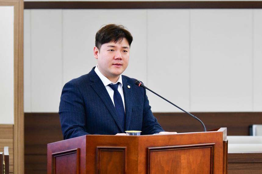 제184회 포천시의회 임시회 조례등심사특별위원회 - 15