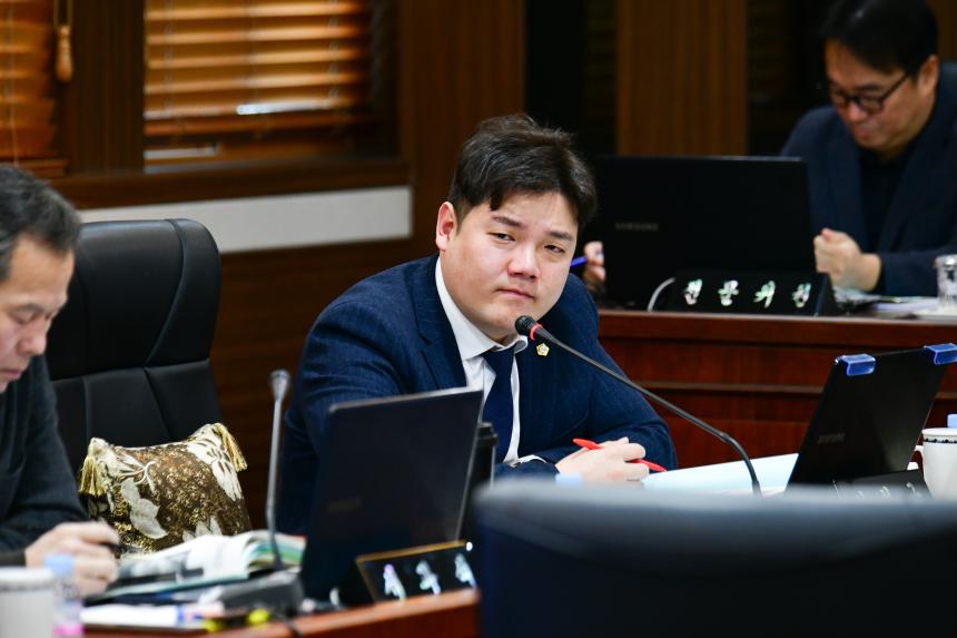제184회 포천시의회 임시회 제1차 예산결산특별위원회